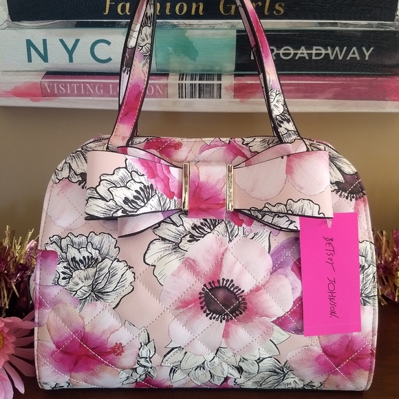 Betsey Johnson Handbags - 🌺🌸Betsey Johnson Blush Floral Dome Bow Bag